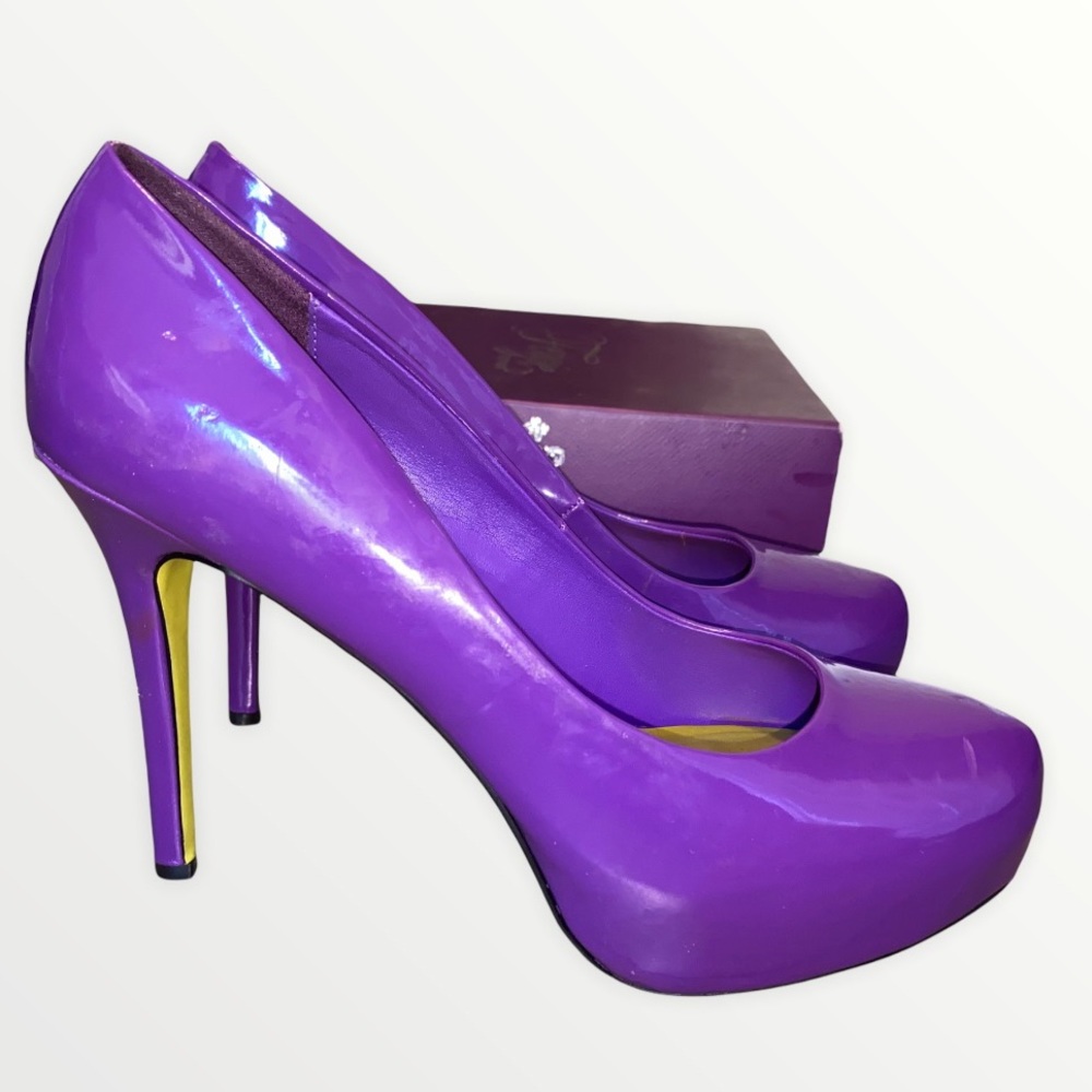 Fergie patent leather pumps